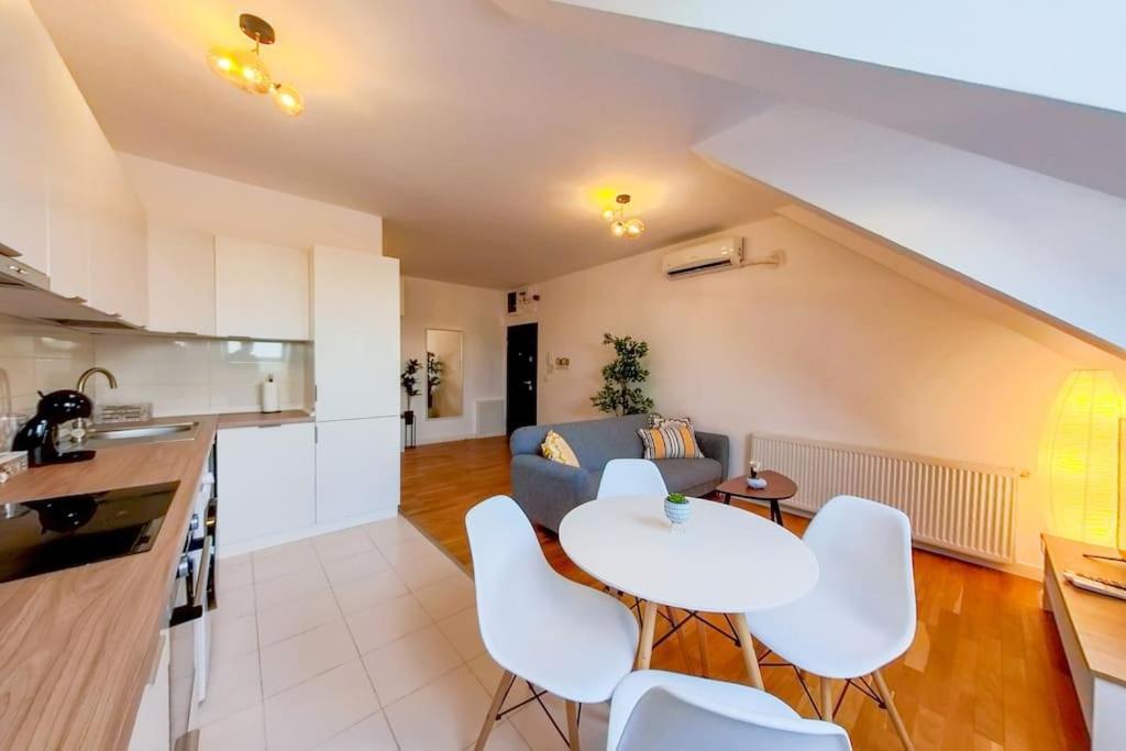 Bucharest Central Dd Apartment Bagian luar foto